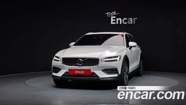 Volvo V60 Cross Country 2세대 T5 Pro AWD, 2020 3