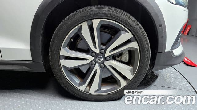 Volvo V60 Cross Country 2세대 T5 Pro AWD, 2020 все фото