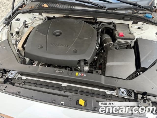 Volvo V60 Cross Country 2세대 T5 Pro AWD, 2020 6