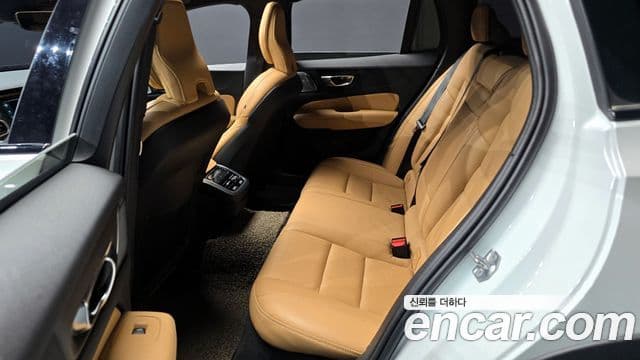 Volvo V60 Cross Country 2세대 T5 Pro AWD, 2020 12
