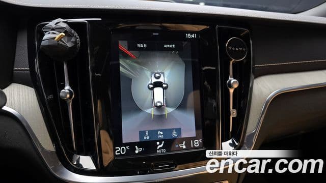 Volvo V60 Cross Country 2세대 T5 Pro AWD, 2020 15