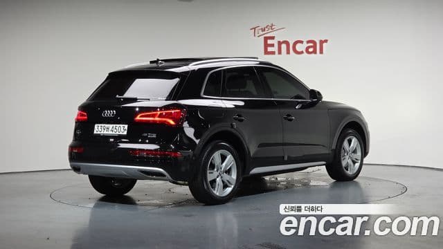 Audi Q5 (FY) Premium, 2020 2