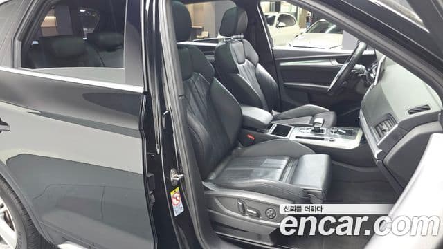 Audi Q5 (FY) Premium, 2020 10