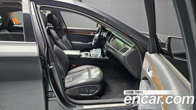 Genesis G80 Premium Luxury, 2017 16