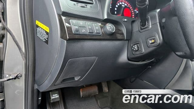 Kia Mohave 4WD KV300, 2012 16