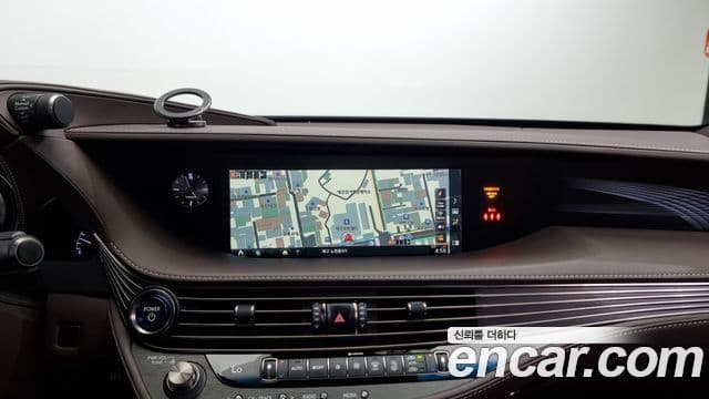 Lexus LS500h 5세대 3.5 Luxury AWD, 2018 17