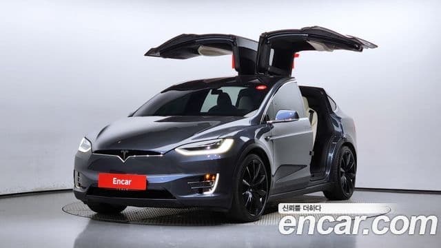 Tesla модель X Long Range, 2020 1