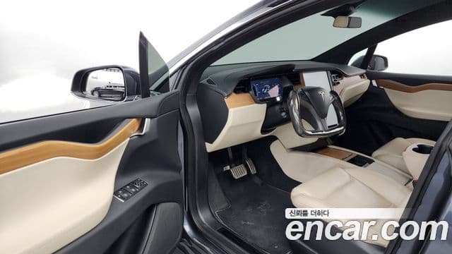 Tesla модель X Long Range, 2020 10