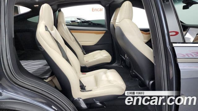 Tesla модель X Long Range, 2020 12