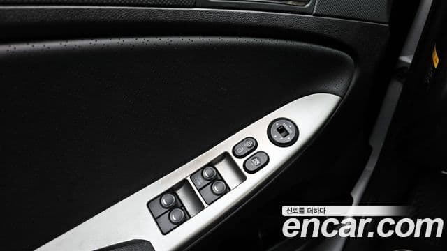 Hyundai Accent(новый кузов / новое поколение) 1.4 VVT Smart, 2015 17