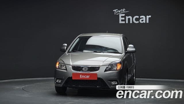 Kia Pride(новый кузов / новое поколение) 4DR 1.6 CVVT SLX, 2011 3