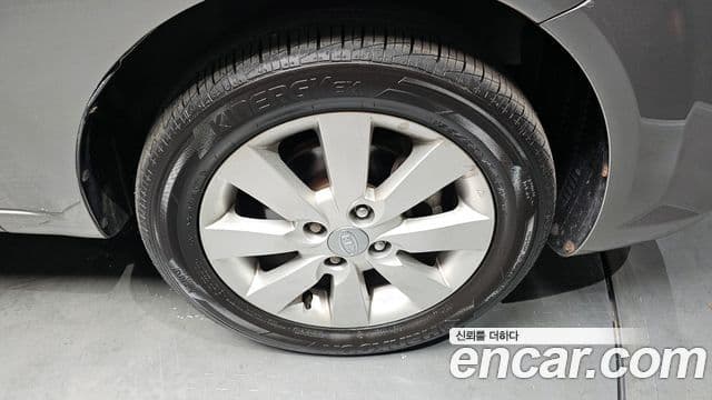 Kia Pride(новый кузов / новое поколение) 4DR 1.6 CVVT SLX, 2011 все фото