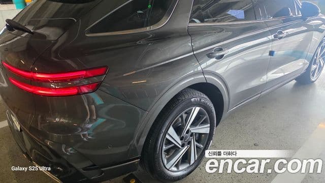 Genesis GV70, 2025 4