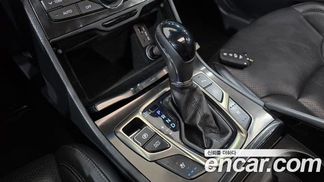 Hyundai Grandeur HG Modern, 2014 9