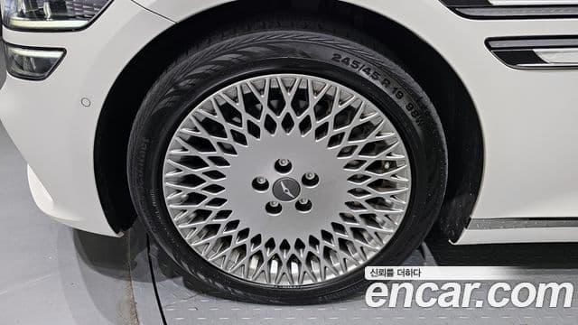 Genesis G80 (RG3) бензин 3.5 турбо AWD, 2023 все фото