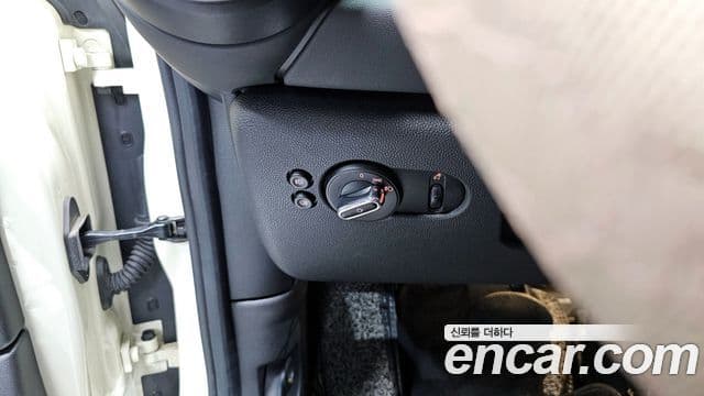 Mini Cooper D 3세대, 2019 18