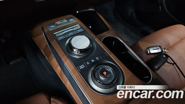 Genesis GV70, 2022 9