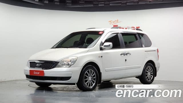 Kia 뉴카니발 люксовая версия, 2010 1