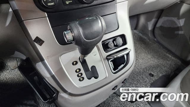 Kia 뉴카니발 люксовая версия, 2010 4