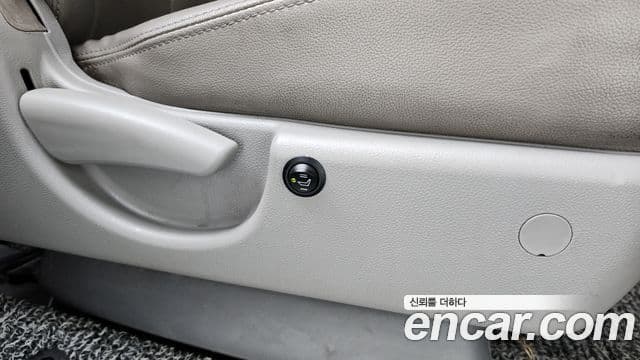 Kia 뉴카니발 люксовая версия, 2010 9