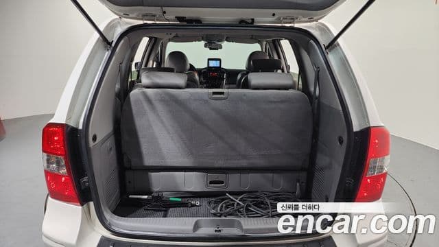 Kia 뉴카니발 люксовая версия, 2010 6