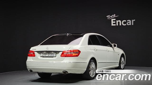 Mercedes-Benz E-класс W212 E300 Elegance, 2012 2