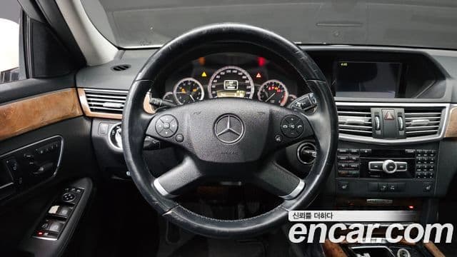 Mercedes-Benz E-класс W212 E300 Elegance, 2012 12