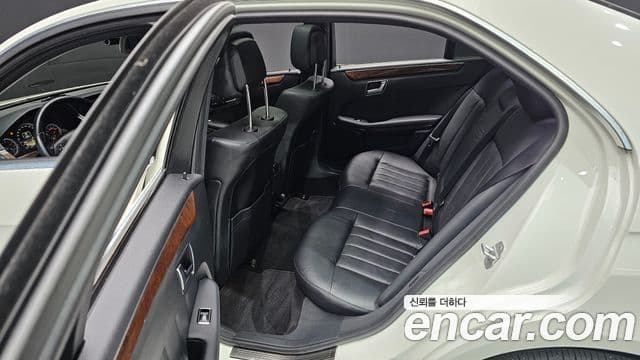 Mercedes-Benz E-класс W212 E300 Elegance, 2012 18