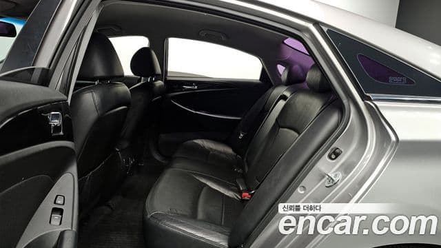 Hyundai YF Sonata Y20 World Cup Special Edition, 2010 12