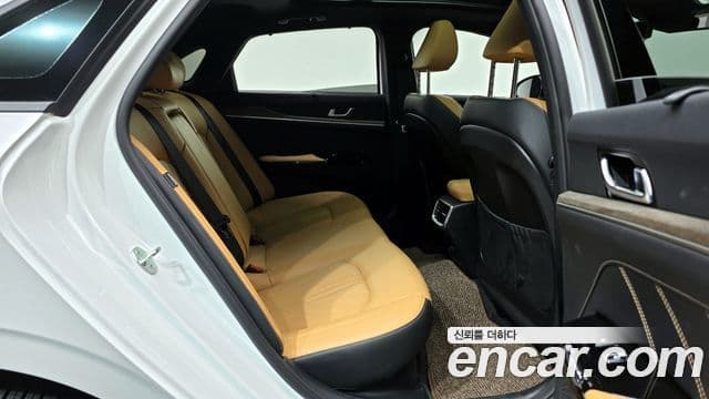 Kia K5 гибрид 3세대 Signature, 2023 12