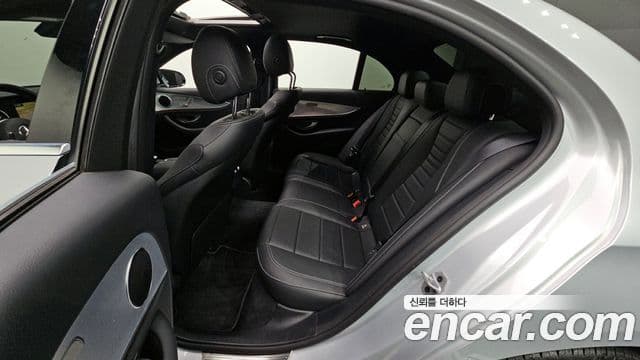 Mercedes-Benz E-класс W213 Avantgarde, 2020 11