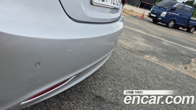 Hyundai YF Sonata LPI Premier(для людей с инвалидностью), 2010 7