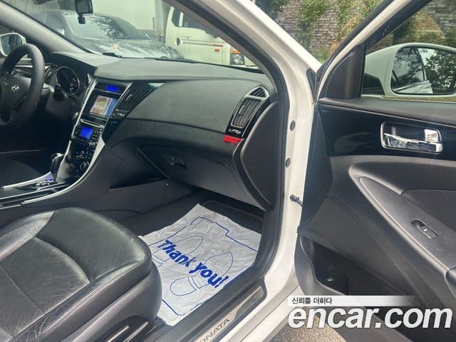 Hyundai YF Sonata люксовая версия, 2010 11