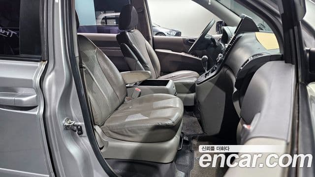Kia Carnival R Grand Carnival GX, 2014 7
