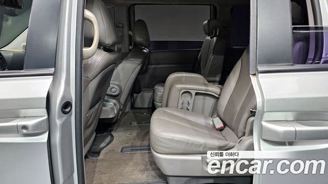 Kia Carnival R Grand Carnival GX, 2014 11