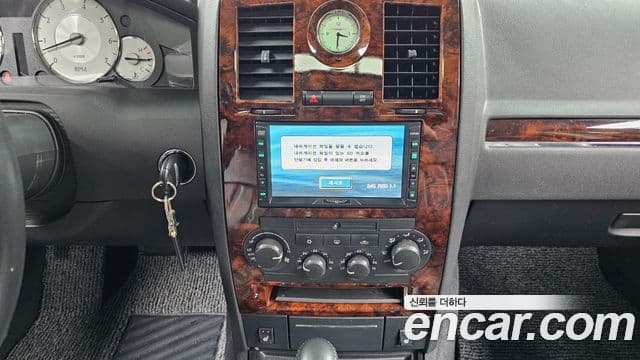 크라이슬러 300C 1세대, 2008 16