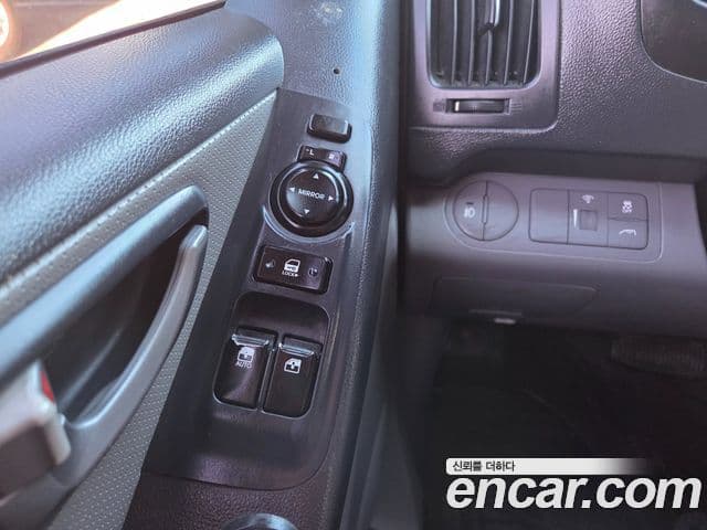 Hyundai Grand Starex CVX Luxury, 2016 15