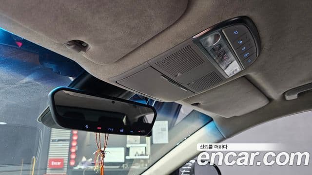 Genesis EQ900 Prestige, 2016 17