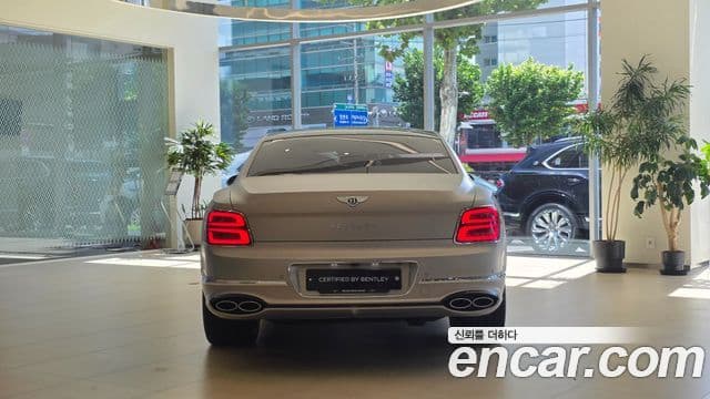Bentley Flying Spur 3세대, 2024 4