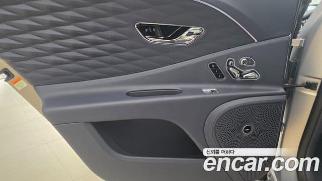 Bentley Flying Spur 3세대, 2024 8
