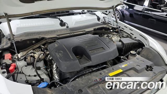 Land Rover Defender (L663) 130 P400 X-Dynamic HSE, 2024 6