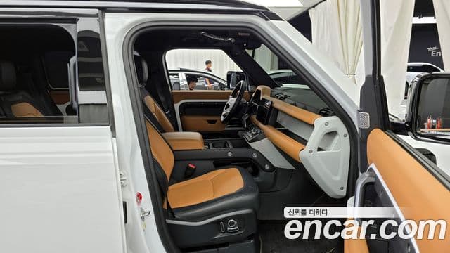 Land Rover Defender (L663) 130 P400 X-Dynamic HSE, 2024 11