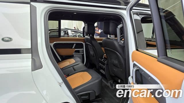 Land Rover Defender (L663) 130 P400 X-Dynamic HSE, 2024 12