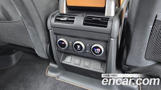 Land Rover Defender (L663) 130 P400 X-Dynamic HSE, 2024 19