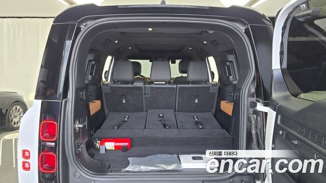 Land Rover Defender (L663) 130 P400 X-Dynamic HSE, 2024 20