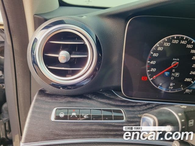 Mercedes-Benz E-класс W213 Avantgarde, 2020 16