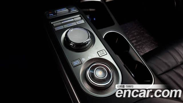 Genesis GV70, 2021 9