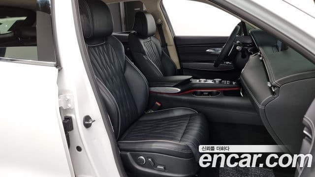 Genesis GV70, 2021 10
