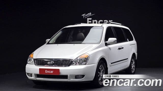 Kia Carnival R Premium, 2013 1