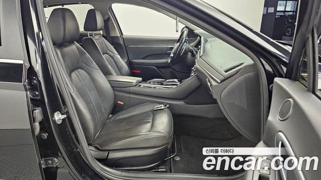 Hyundai Sonata (DN8) Premium Family, 2021 10